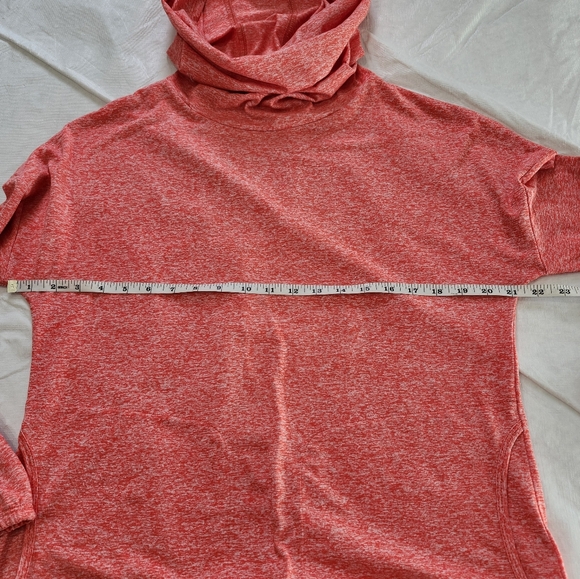 Merrell Size Medium Cozy Red Cowl Neck Sweater With Hood - Picture 3 of 7